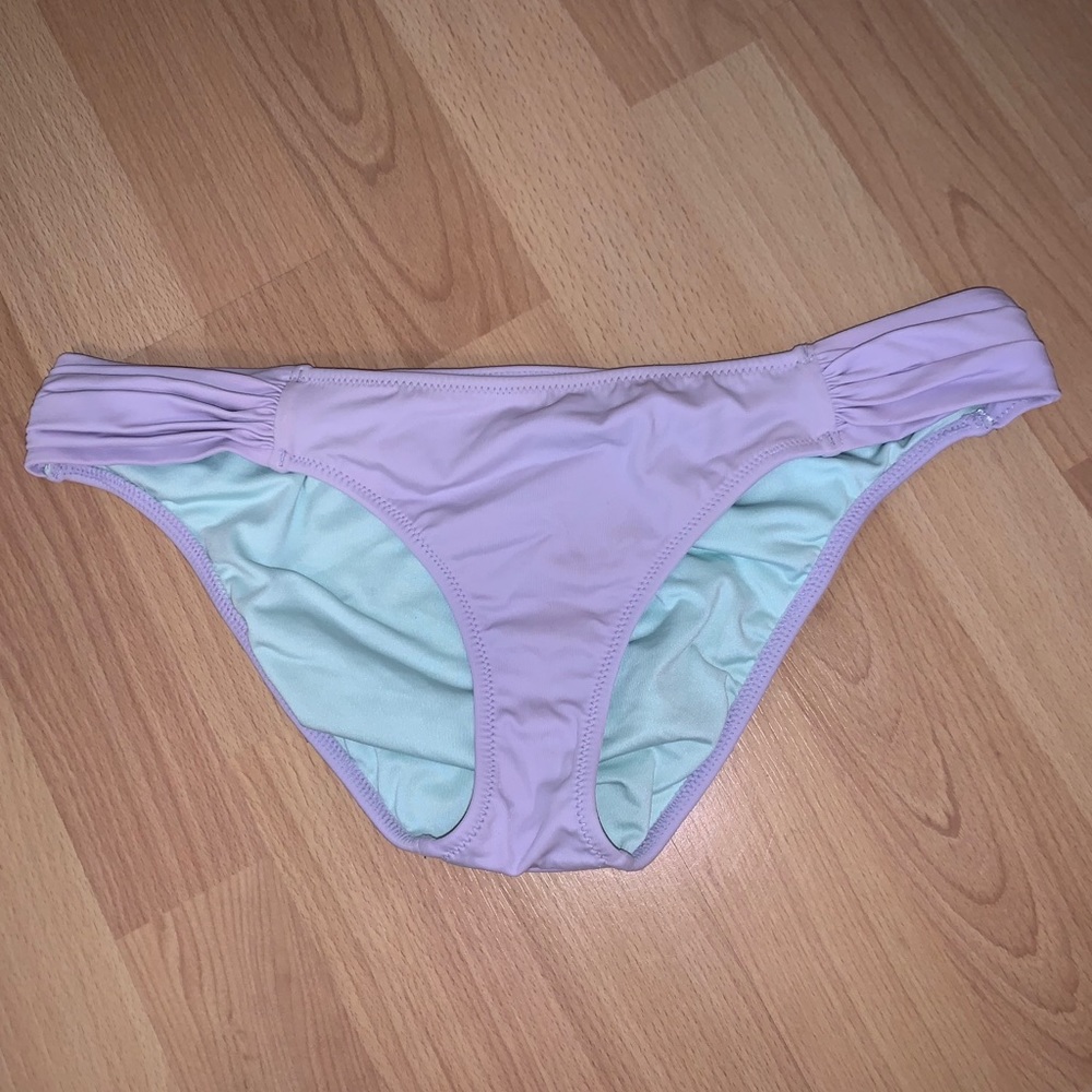 VS knockout bikini bottoms